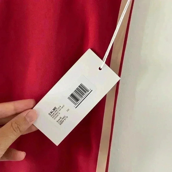 Johnny Was Calme Endurance High Waist Leggings 7/8 red Size M - Picture 3 of 4